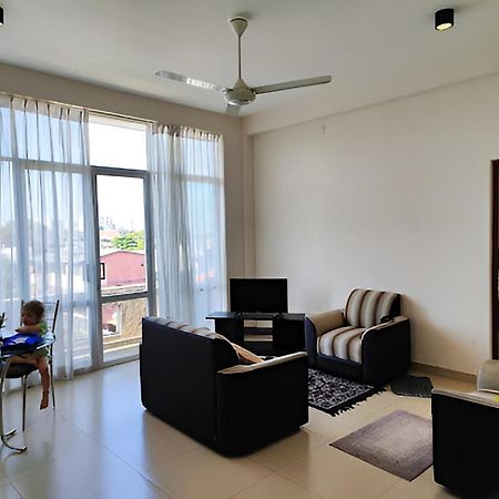 Vivas Residencies Luxury Apartments Dehiwala-Mount Lavinia Exterior photo