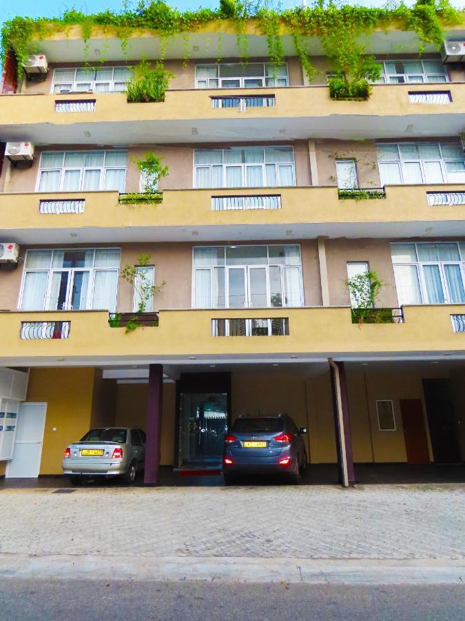 Vivas Residencies Luxury Apartments Dehiwala-Mount Lavinia Exterior photo